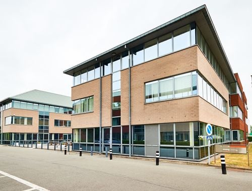                                        Kantoor te huur in Strombeek-Bever, € 14.688
