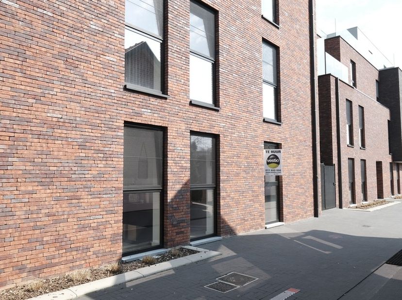 Gezellig appartement op gelijkvloers met 2 slaapkamers&lt;br /&gt;
&lt;br /&gt;
Dit vrijwel nieuwe appartement, gelegen in centrum van Hoeselt, is ideaal gelegen