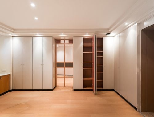                                         Bureaux à louer à Watermael-Boitsfort, € 800
