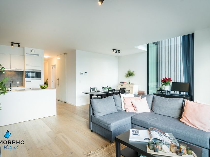 Appartement à vendre
                    à 8000 Sint-Pieters