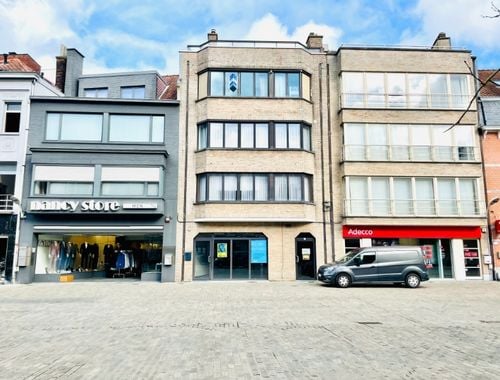                                         Bien commercial à vendre à Deinze, € 355.000
