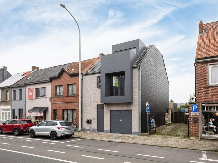 Appartement à vendre
                    à 9900 Eeklo