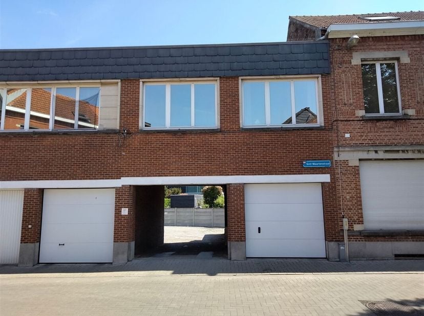 OPEN DEUR Zat. 21/06. Dit appartement is vrijblijvend te bezichtigen op zaterdag 21 juni tussen 11u00 en 12u00. U bent van harte welkom! Dit instapkla