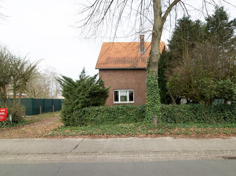 WOONHUIS &lt;br /&gt;
 &lt;br /&gt;
GEMEENTE DIEPENBEEK, tweede afdeling:  &lt;br /&gt;
Woonhuis, gelegen Lutselusstraat 177, groot 09 are 54 centiare.