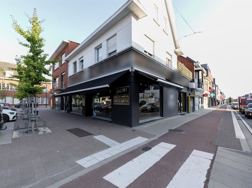 Bien professionnel à vendre
                    à 2390 Oostmalle