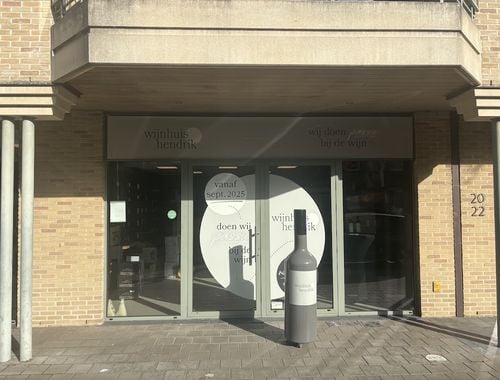                                         Bien commercial à louer à Deerlijk, € 1.250
