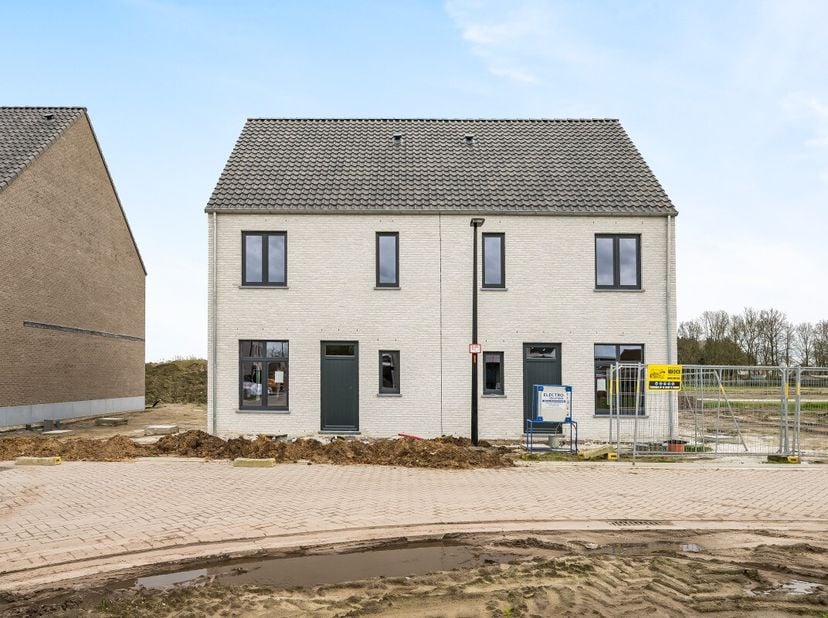 Découvrez un mode de vie confortable et économe en énergie dans la rue Elzenstraat, à Weelde. Après le succès écrasant de notre première phase, ERA PR