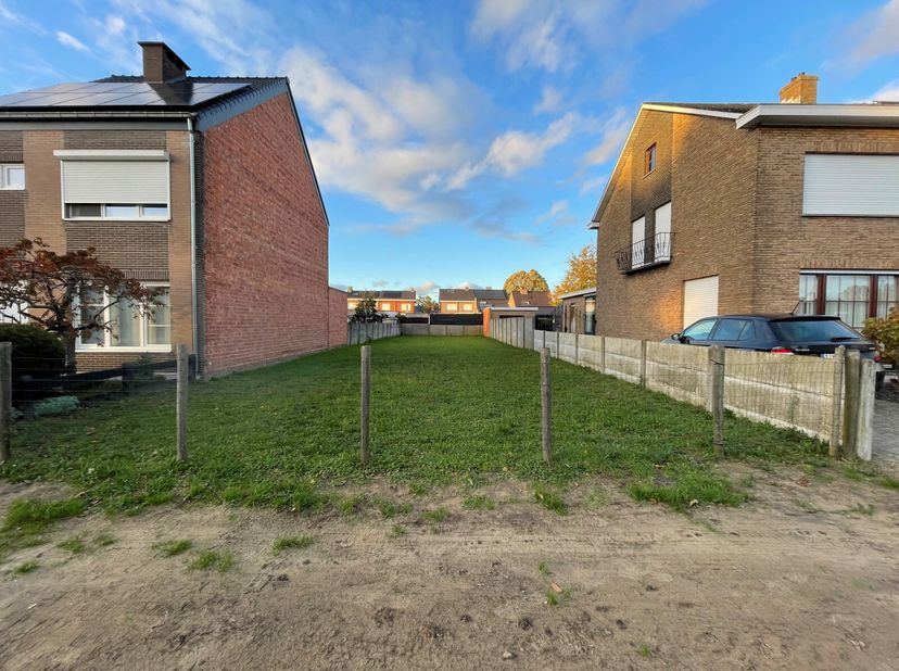Terrain à vendre
                    à 2560 Kessel