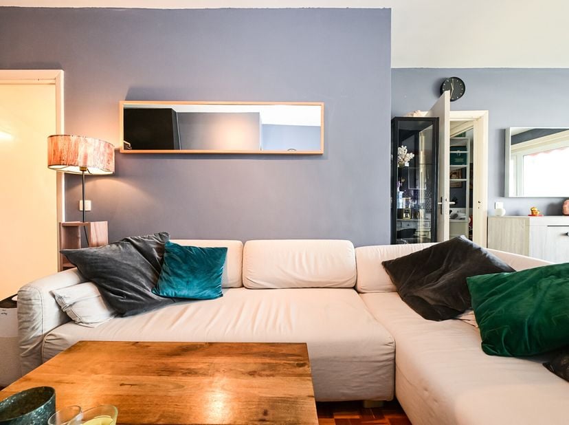 !! Exclusivité Pulse Property !! Appartement 3 chambres de +/- 81m² avec terrasse - Le bien se compose d&#039;un hall d&#039;entrée, d&#039;un lumineux séjour de +/-
