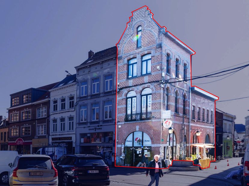 Opportunité unique avec un rendement locatif immédiat ! bâtiment bien entretenu et régulièrement amélioré, Idéalement situé sur la place Cardinal Merc