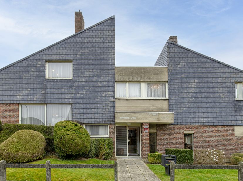 Opbrengstgebouw met 2 ruime appartementen te Dilbeek&lt;br /&gt;
Deze interessante opbrengsteigendom omvat twee afzonderlijke duplexappartementen, ideaal al