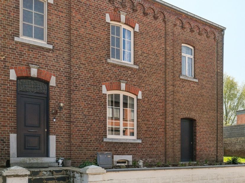 [[ CE BIEN PARTICIPE À LA JOURNÉE MAISONS OUVERTES ERA LE 14/6 DE 9:30 À 10:30 ]]&lt;br /&gt;
Ce bien participe à la Journée Maisons Ouvertes ERA. Visitable