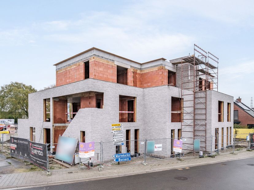 ACTIE: euro5.000,00 korting op de autostaanplaatsen!&lt;br /&gt;
De oplevering is voorzien in juli 2025!&lt;br /&gt;
In het rustige en landelijke Sint-Amands word