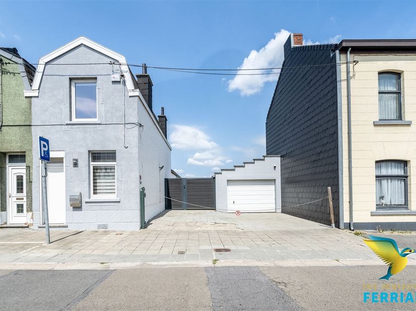 Visites sur rendez-vous au 0476/08.47.47. &lt;br /&gt;
Superbe 3F avec garage 45m² et jardin en parfait état comprenant: Au rez: un hall d&#039;entrée, salon, sa