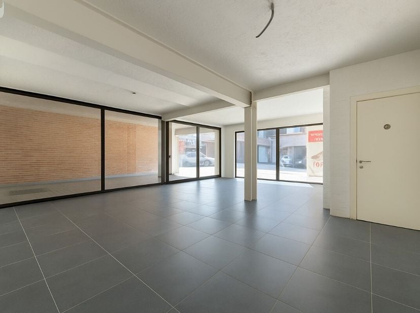 Bien professionnel à vendre
                    à 2320 Hoogstraten