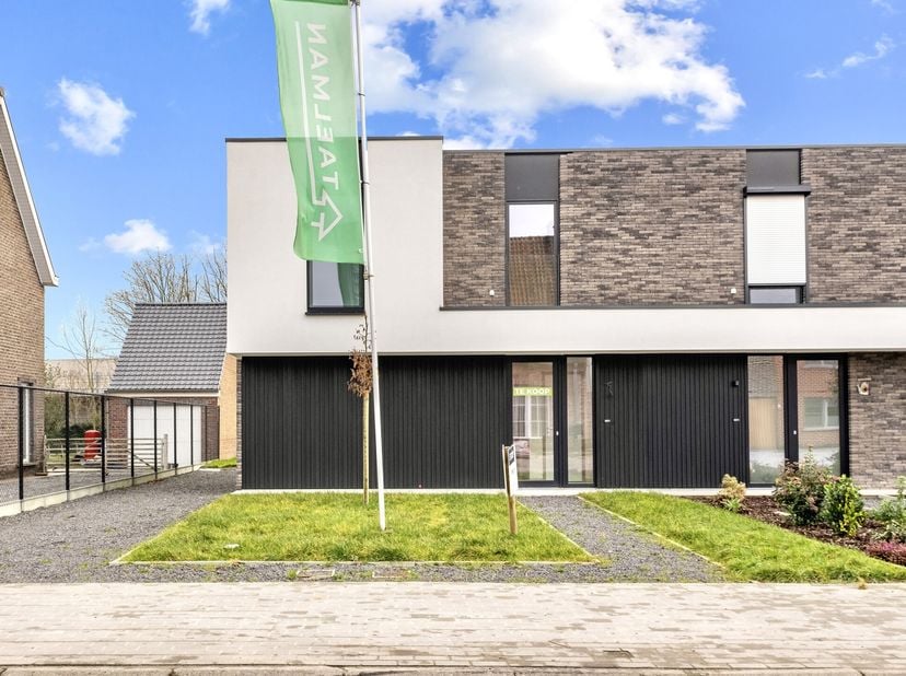 Topgelegen te OLSENE, moderne ENERGIEZUINIGE nieuwbouw (reeds volledig afgewerkt), met GROTE omheinde TUIN. Handige oprit, strategische ligging, en di