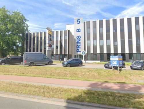                                         Kantoorgebouw te huur in Kontich, € 6.479

