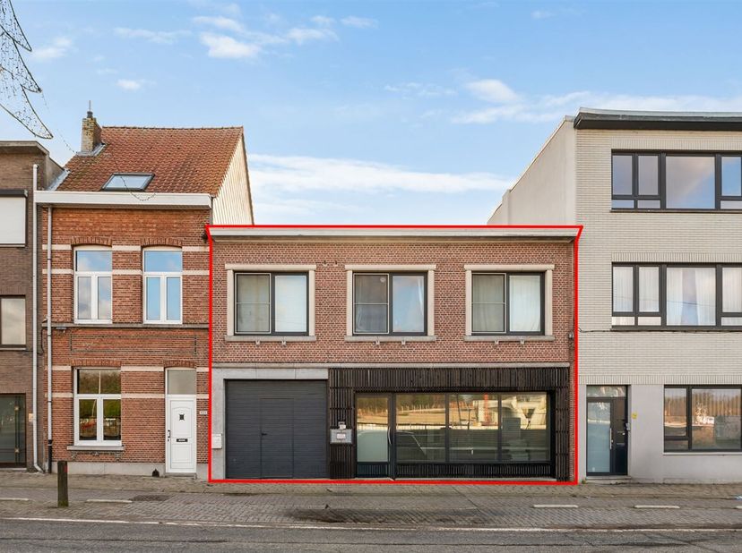 Bien professionnel à louer
                    à 2110 Wijnegem