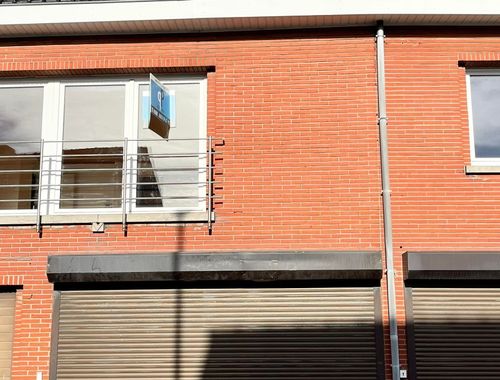                                         Entrepôt sans bureau à louer à Hillegem, € 855
