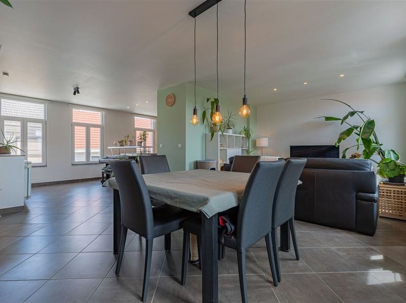 Appartement à vendre
                    à 2845 Niel