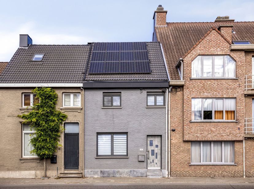 Cette maison dispose de tout le confort moderne. Le bon score EPC (43 kWh/m2), l&#039;emplacement au centre de Kruibeke, les quatre chambres et le jardin s
