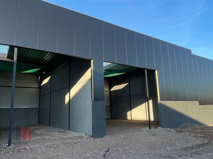 Bien professionnel à vendre
                    à 8460 Oudenburg