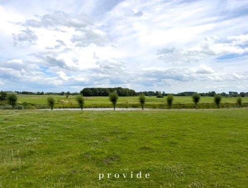                                         Bouwgrond te koop in Oeselgem, € 455.000

