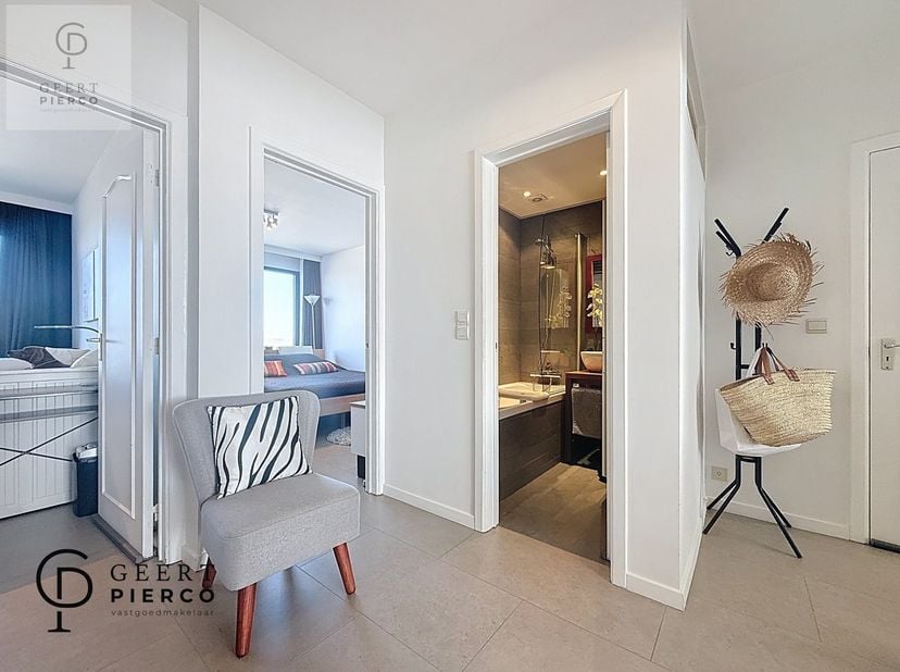 Dit prachtig gerenoveerd appartement moet je zeker gezien hebben. &lt;br /&gt;
In het centrum van Landen kan je dit appartement terugvinden, op wandelafstan