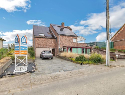                                         Usage mixte à vendre à Denderwindeke, € 499.000
