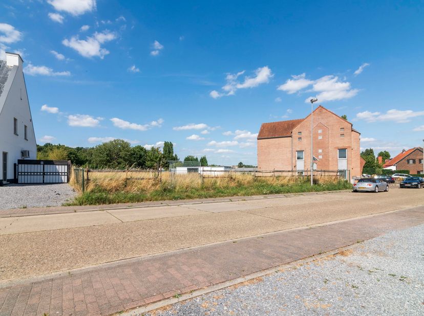 Terrain à vendre
                    à 3620 Gellik