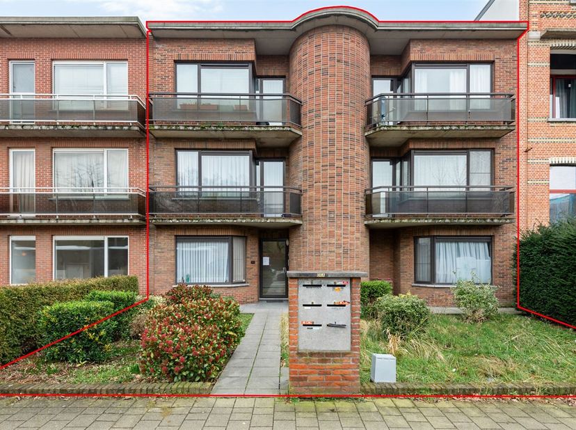 Bedrijfsvastgoed te koop
                    in 2900 Schoten