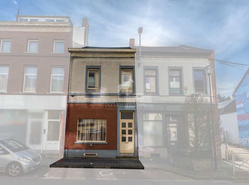 Referentie van het bureau: v7170-411&lt;br /&gt;
*** VIRTUELE TOUR: https://envisite.net/vtour/fr/qyr159 ***&lt;br /&gt;
Gelegen dicht bij alle voorzieningen, bie