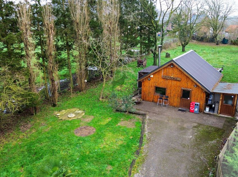 Handelszaak met grond te koop in MONCEAU-SUR-SAMBRE&lt;br /&gt;
Referentie van het bureau: V6031-1664&lt;br /&gt;
Virtuele rondleiding: https://envisite.net/vtour