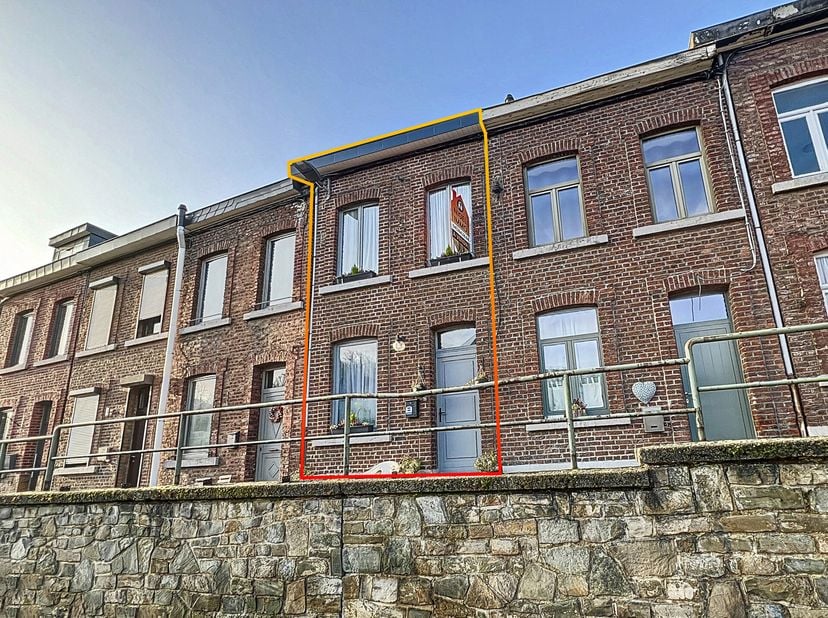 Nigel IMMO vous présente une opportunité à saisir à Jupille !&lt;br /&gt;
Découvrez cette charmante maison 2 façades à rénover d&#039;une superficie totale de 99
