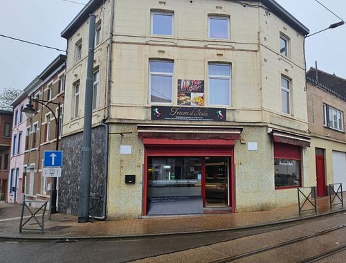                                         Gemengd gebruik te koop in Gosselies, € 259.000
