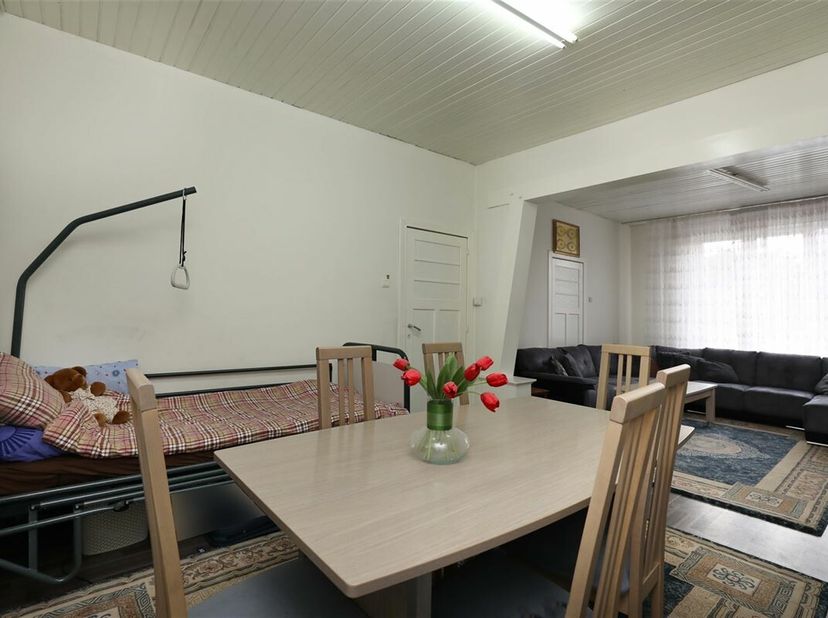 Multifunctionele woning boordevol potentieel op 9a71ca op centrale locatie&lt;br /&gt;
Op deze uiterst gunstige locatie houden we halt in Alken op de alom g