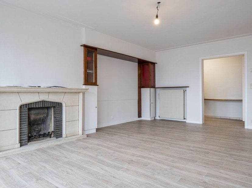 De Panne  Appartement soigné et rénové de 99 m² à un emplacement de premier choix Découvrez cet appartement prêt à emménager de pas moins de 99 m², id