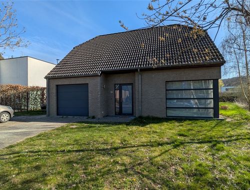                                         Maison à louer à Sint-Joris-Weert, € 1.500

