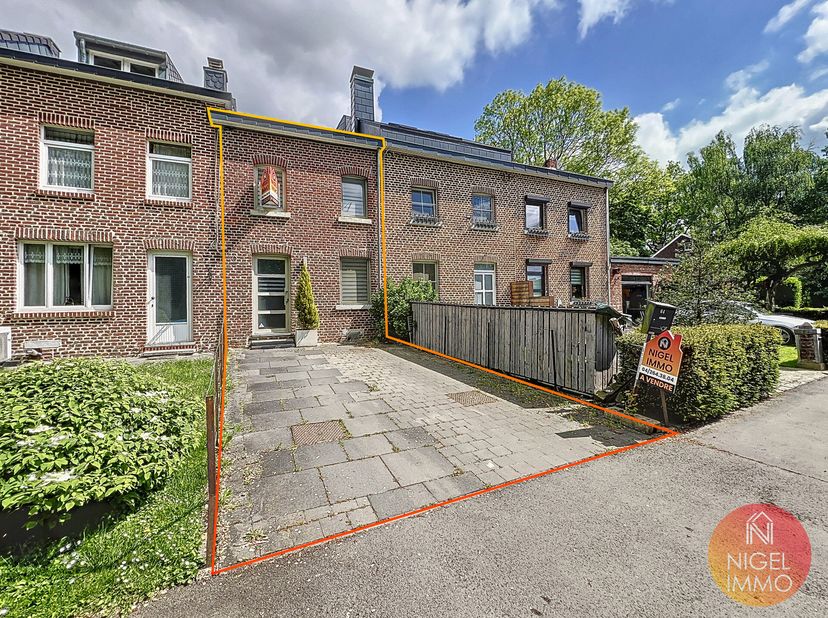 Argenteau  Maison rénovée avec jardin, idéale pour un premier achat ou un investissement !&lt;br /&gt;
Nigel IMMO vous présente en exclusivité cette charman