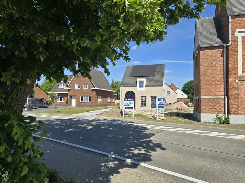 Huis te koop
                    in 2400 Mol