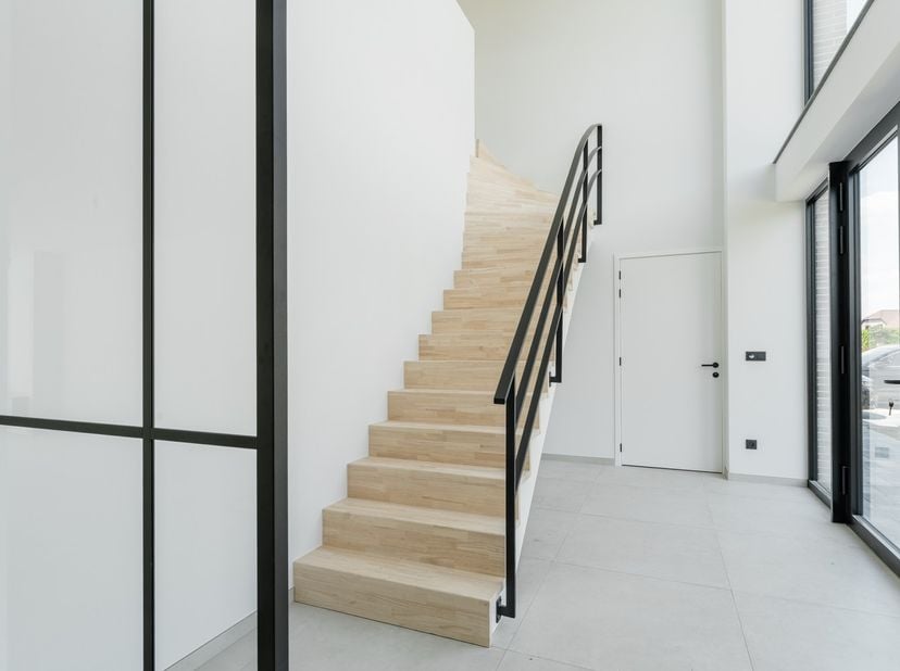Moderne, nieuwe villa gelegen in de Boldriesstraat te Lommel. De woning wordt verkocht onder het registratiestelstel. (2% voor rechthebbende).&lt;br /&gt;
&lt;