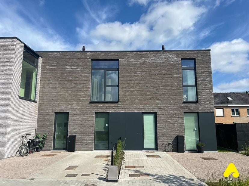 KWALITATIEF EN BETAALBAAR WONEN AAN DE WESTKUST&lt;br /&gt;
Groen genesteld, maar vlakbij alles. Kwalitatief, maar betaalbaar. Comfortabel, maar energiezuin