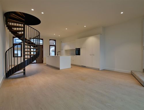                                         Penthouse à louer à Dendermonde, € 995
