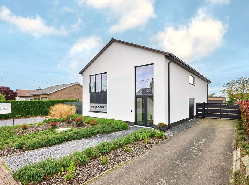 Maison à vendre
                    à 3960 Bree