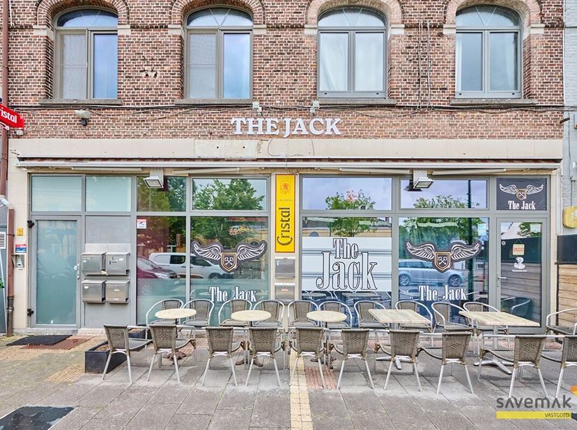 Handelspand te koop Leopoldsburg&lt;br /&gt;
In het centrum van Leopoldsburg tegenover het station vind je dit ruim 189m2 handelspand, thans ingericht als c