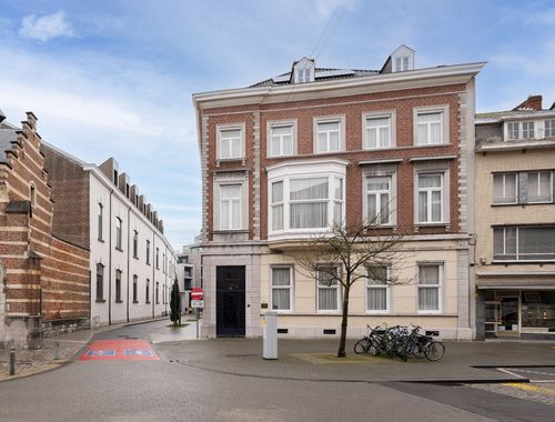                                         Kantoor te huur in Hasselt, € 2.995
