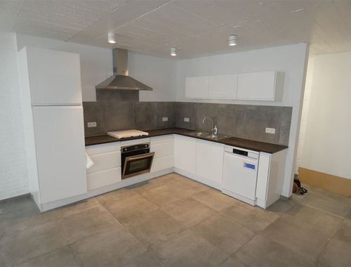                                         Appartement à vendre à Péruwelz, € 160.000
