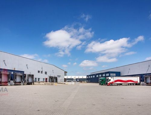                                         Bâtiment d’entreprise à louer à Wilrijk, € 21.076
