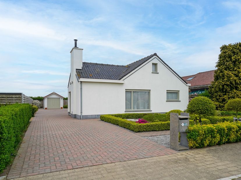 Maison à vendre
                    à 8460 Oudenburg