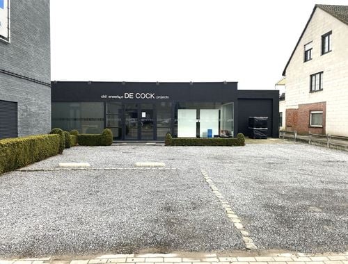                                         Rez-de-chaussée commercial à louer à Begijnendijk, € 1.600
